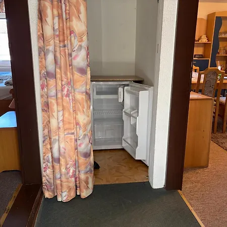 Heumann Apartment *